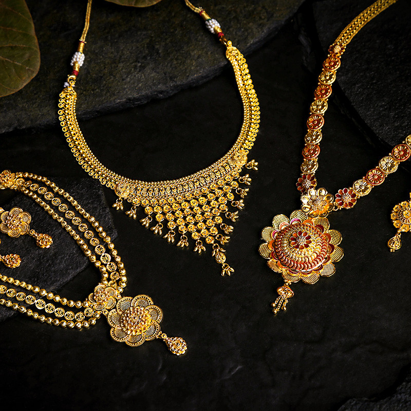 Know Cleaning Hacks For Jewelry, Belts, And Bags